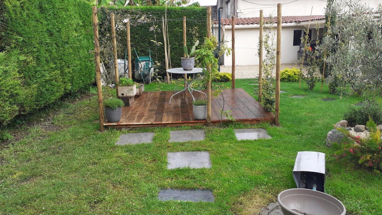 Fronsac Chez Jeanfi住宿加早餐旅馆 外观 照片